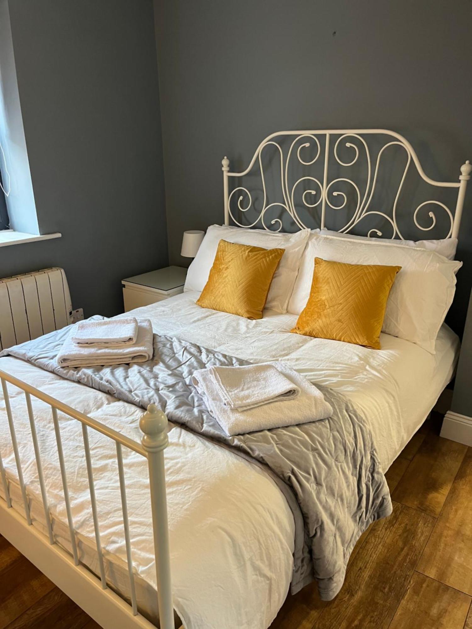 Woodquay Mews Apartment Galway Ngoại thất bức ảnh